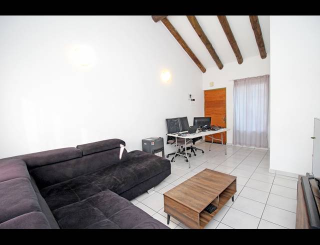 2 BEDROOM APARTMENT FOR SALE IN NORTHGATE